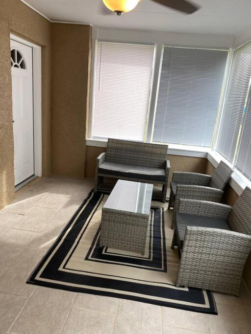 Holiday home Minutes To Fairgrounds, Hard Rock, & Busch Gardens Tampa
